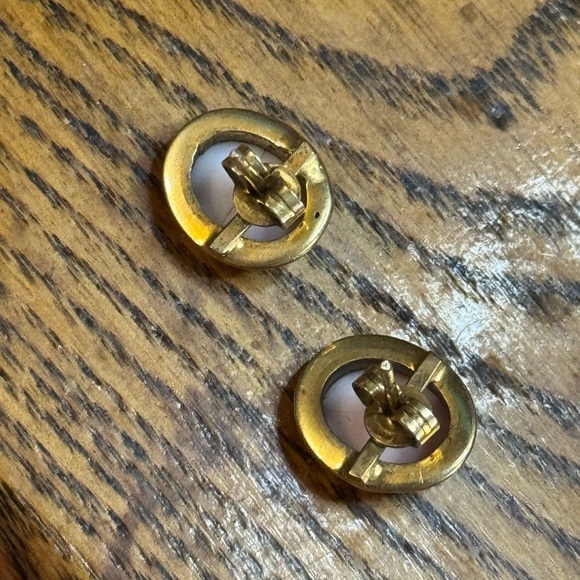 Vintage gold filled 800 silver Gold carved floral Cameo Earrings - Picture 5 of 5